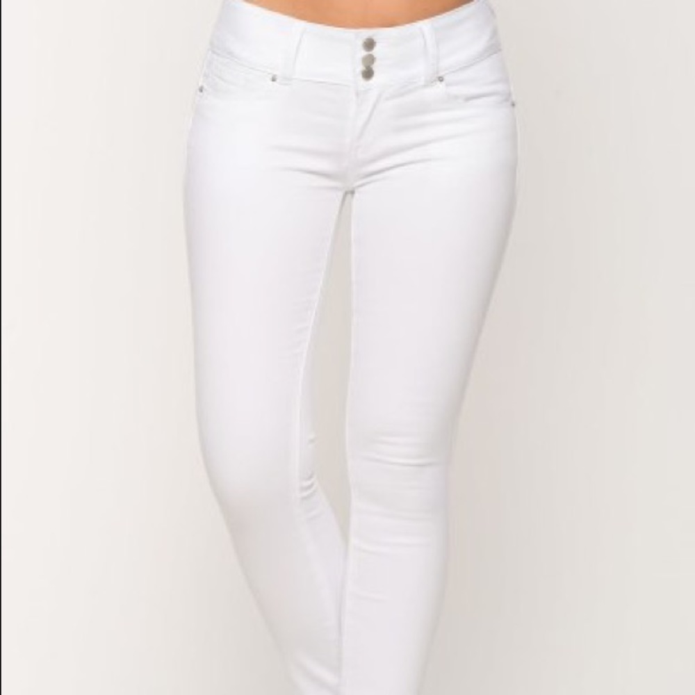 “ BUTT I LOVE YOU” BUTT SHAPING JEANS